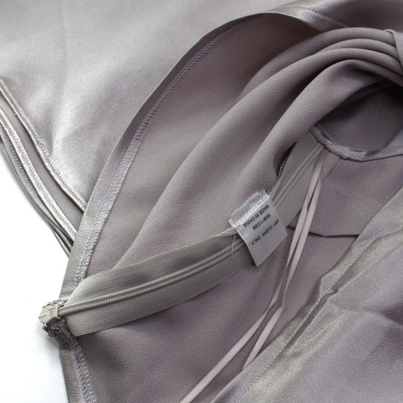 Forever 21 Metallic Grey One Shoulder Bow Crop Top - Picture 5 of 6